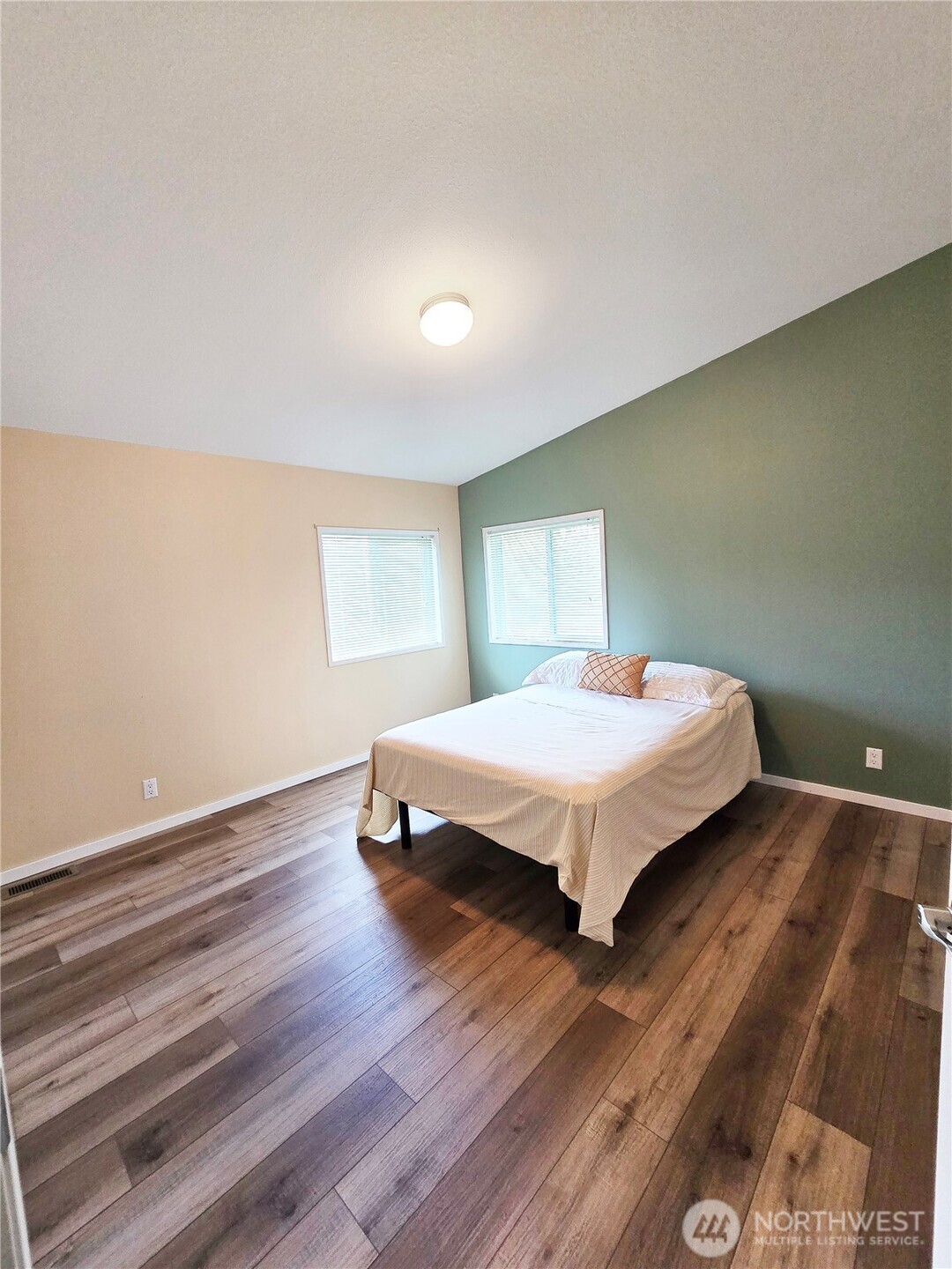 269 E Laurel Bellingham WA 98226