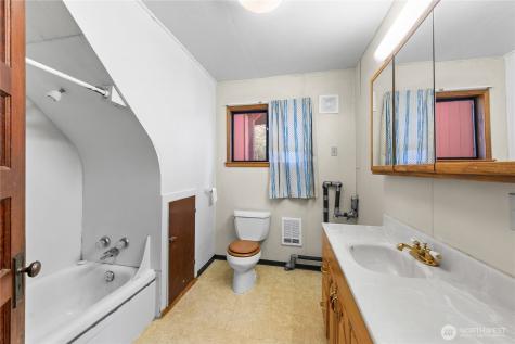 27193 State Route 20 Oak Harbor WA 98277