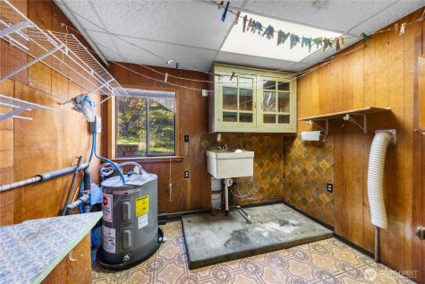 27193 State Route 20 Oak Harbor WA 98277