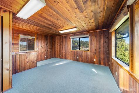 27193 State Route 20 Oak Harbor WA 98277