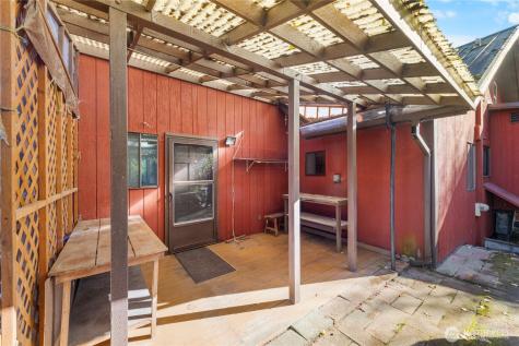 27193 State Route 20 Oak Harbor WA 98277