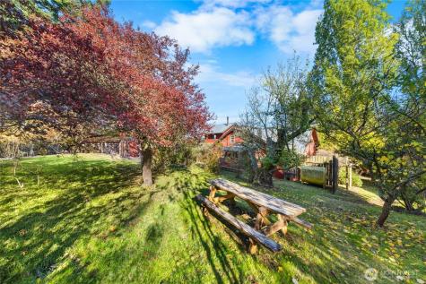 27193 State Route 20 Oak Harbor WA 98277