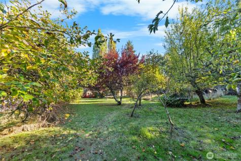 27193 State Route 20 Oak Harbor WA 98277