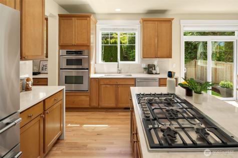 16517 SE 66th Street Bellevue WA 98006