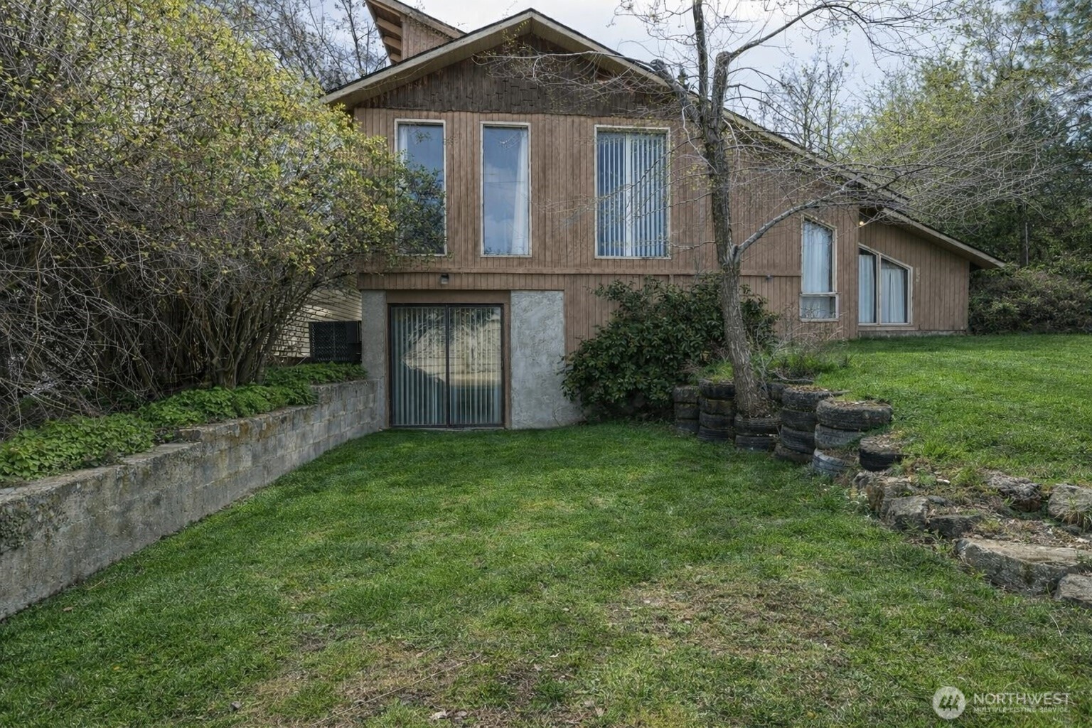503 Federal Grand Coulee WA 99133