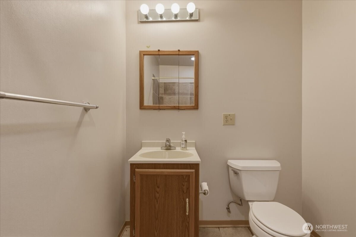 503 Federal Grand Coulee WA 99133