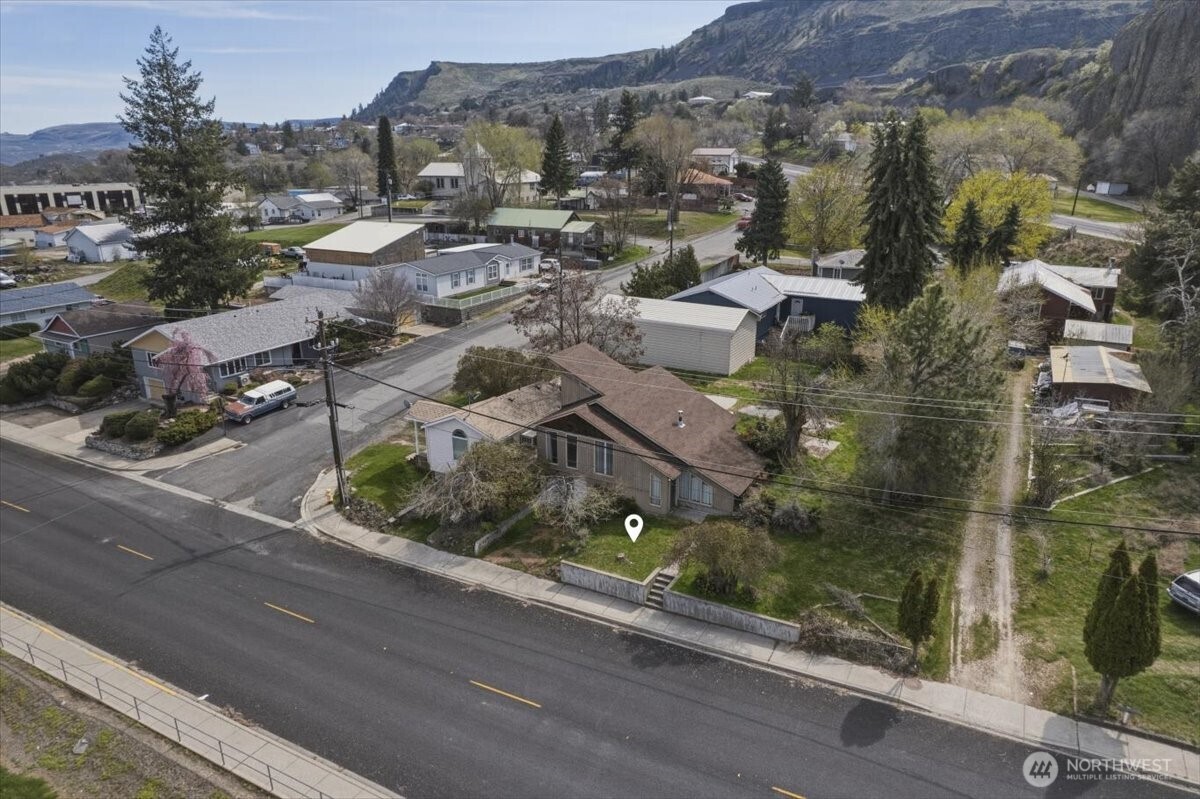 503 Federal Grand Coulee WA 99133