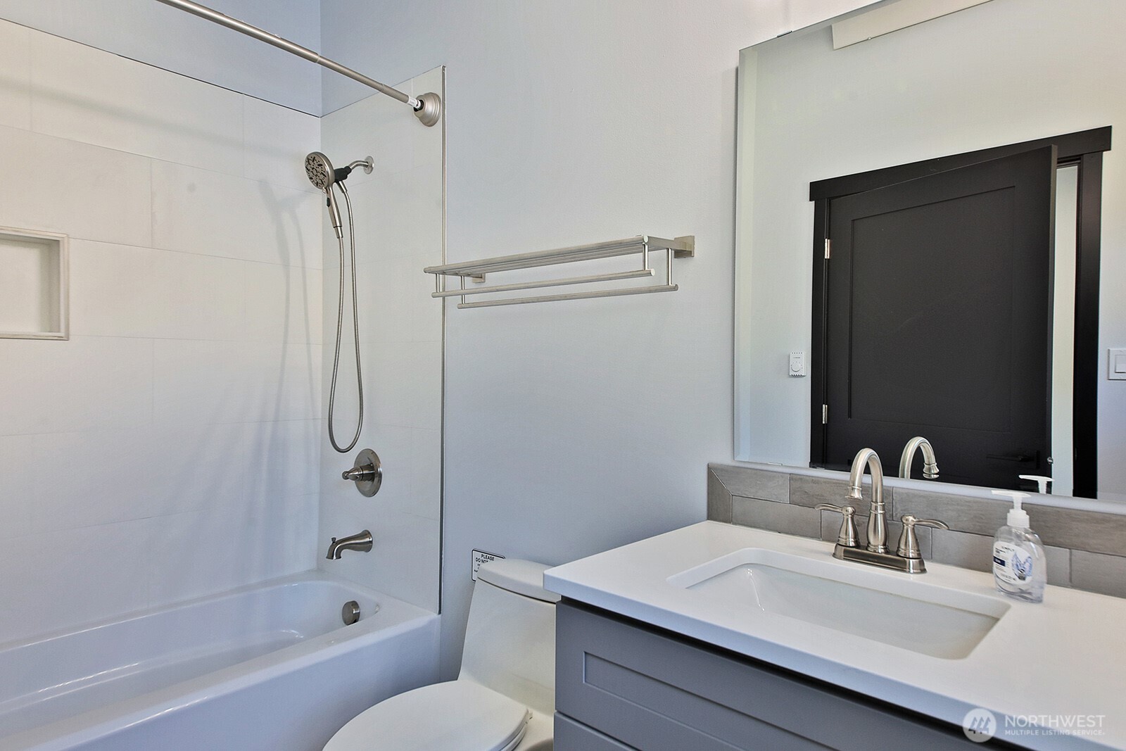 6459 Lake Shore Drive Clinton WA 98236