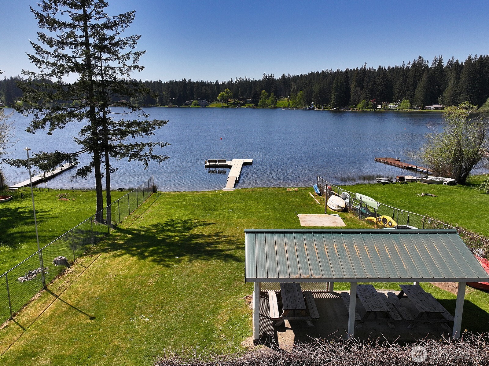 6459 Lake Shore Drive Clinton WA 98236