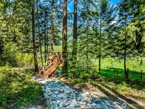 16310 Lake Wenatchee Highway Leavenworth WA 98826