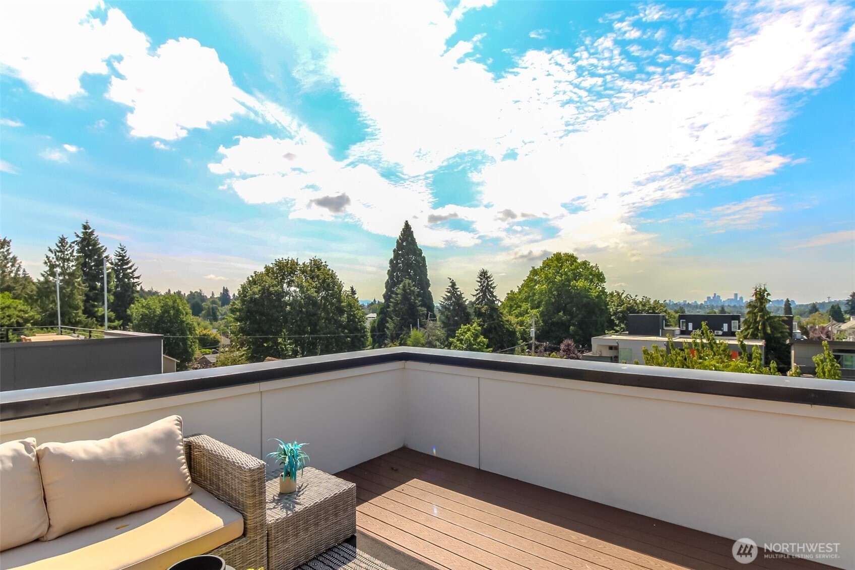 8811 Interlake Avenue N Seattle WA 98103
