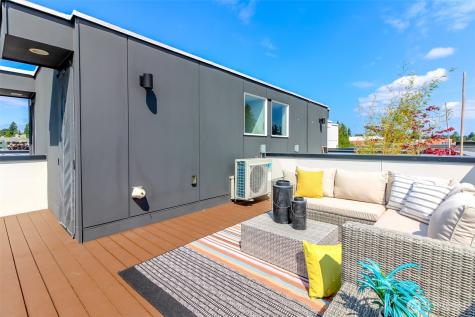 8811 Interlake Avenue N Seattle WA 98103