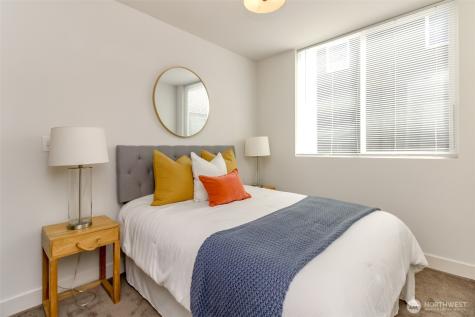 8811 Interlake Avenue N Seattle WA 98103