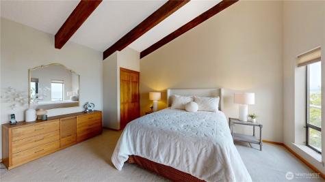 29417 1st Avenue S Federal Way WA 98003