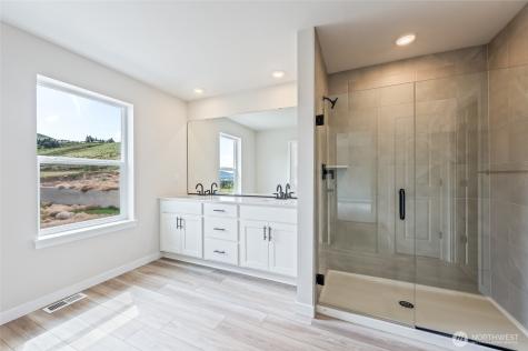 2124 Plumridge Court Wenatchee WA 98801
