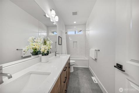 11262 SE 61st Place Bellevue WA 98006