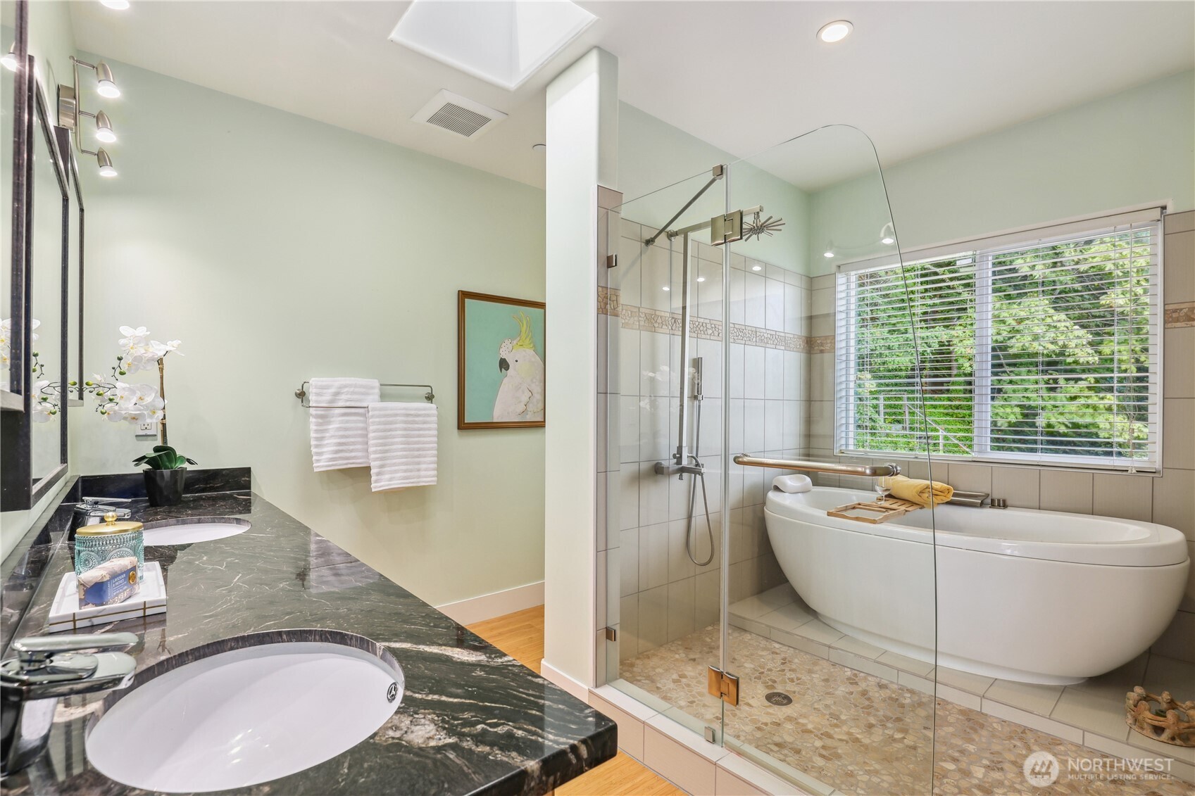 2006 W Lake Sammamish Parkway NE Redmond WA 98052