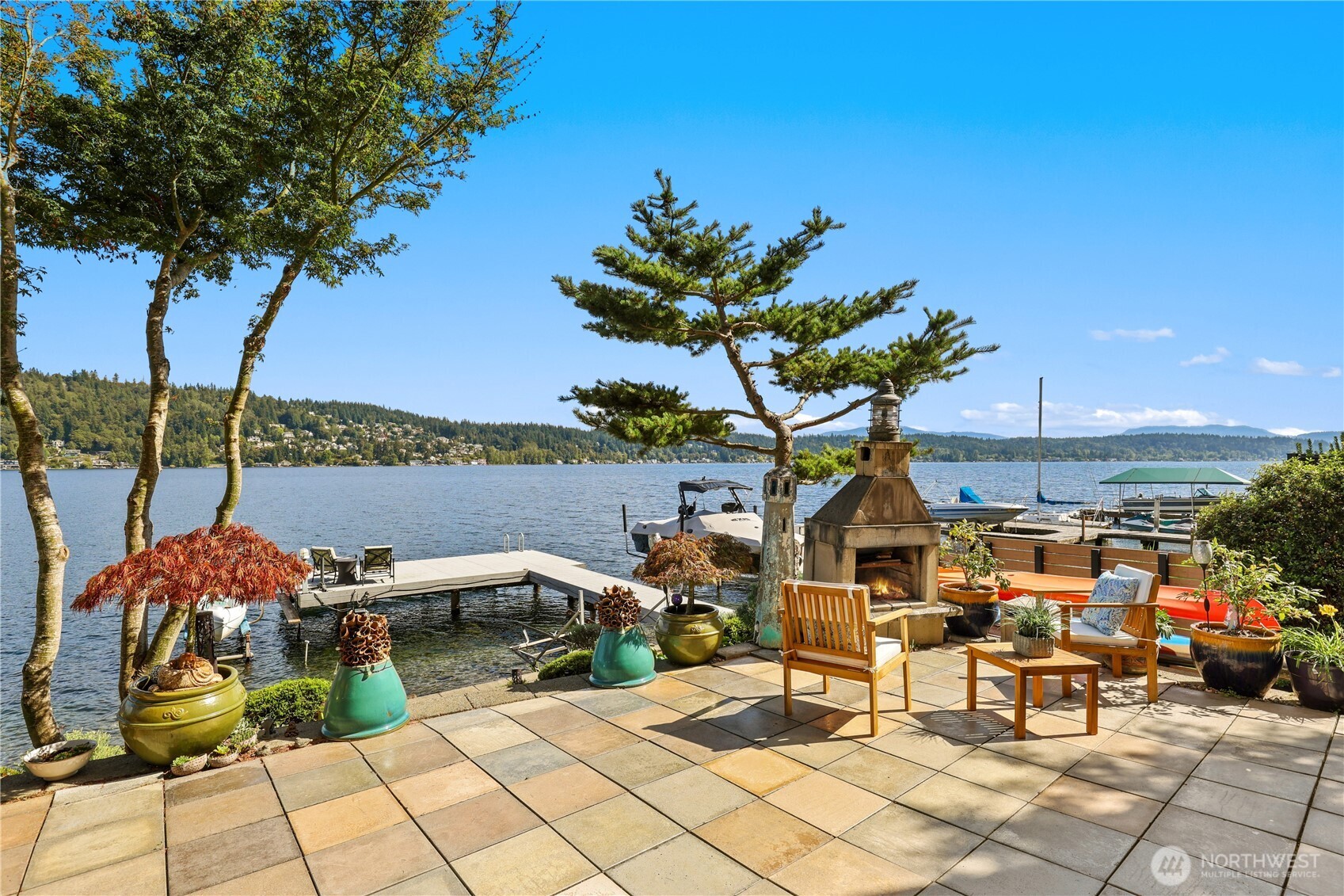 2006 W Lake Sammamish Parkway NE Redmond WA 98052