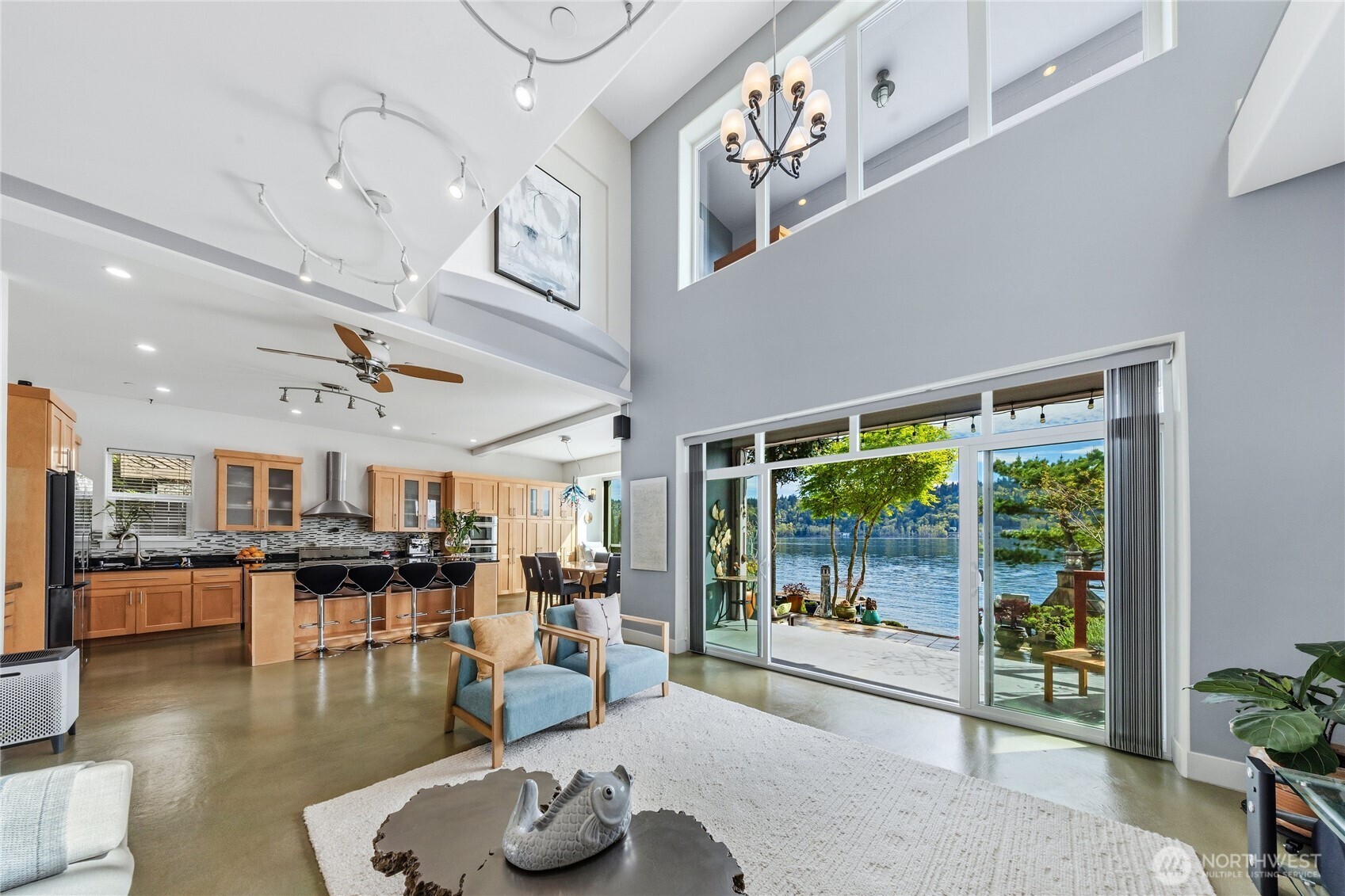 2006 W Lake Sammamish Parkway NE Redmond WA 98052