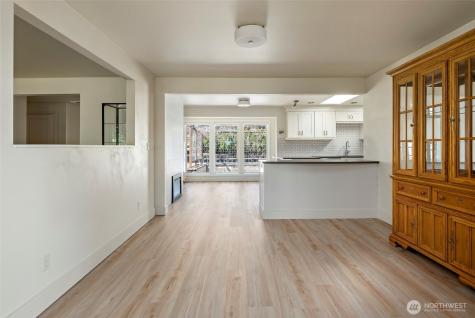 984 SW 6th Avenue Oak Harbor WA 98277