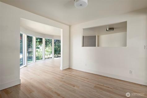 984 SW 6th Avenue Oak Harbor WA 98277