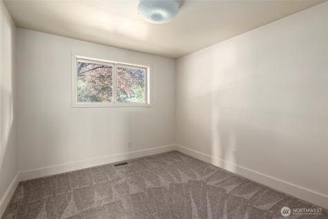 984 SW 6th Avenue Oak Harbor WA 98277