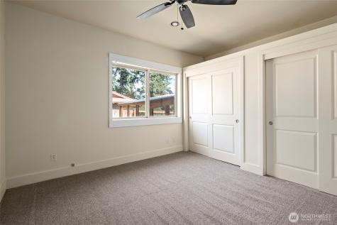 984 SW 6th Avenue Oak Harbor WA 98277