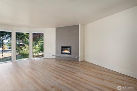 984 SW 6th Avenue Oak Harbor WA 98277