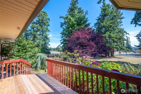 984 SW 6th Avenue Oak Harbor WA 98277