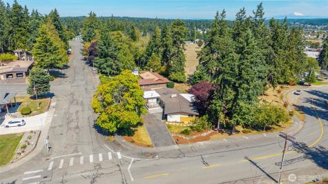 984 SW 6th Avenue Oak Harbor WA 98277