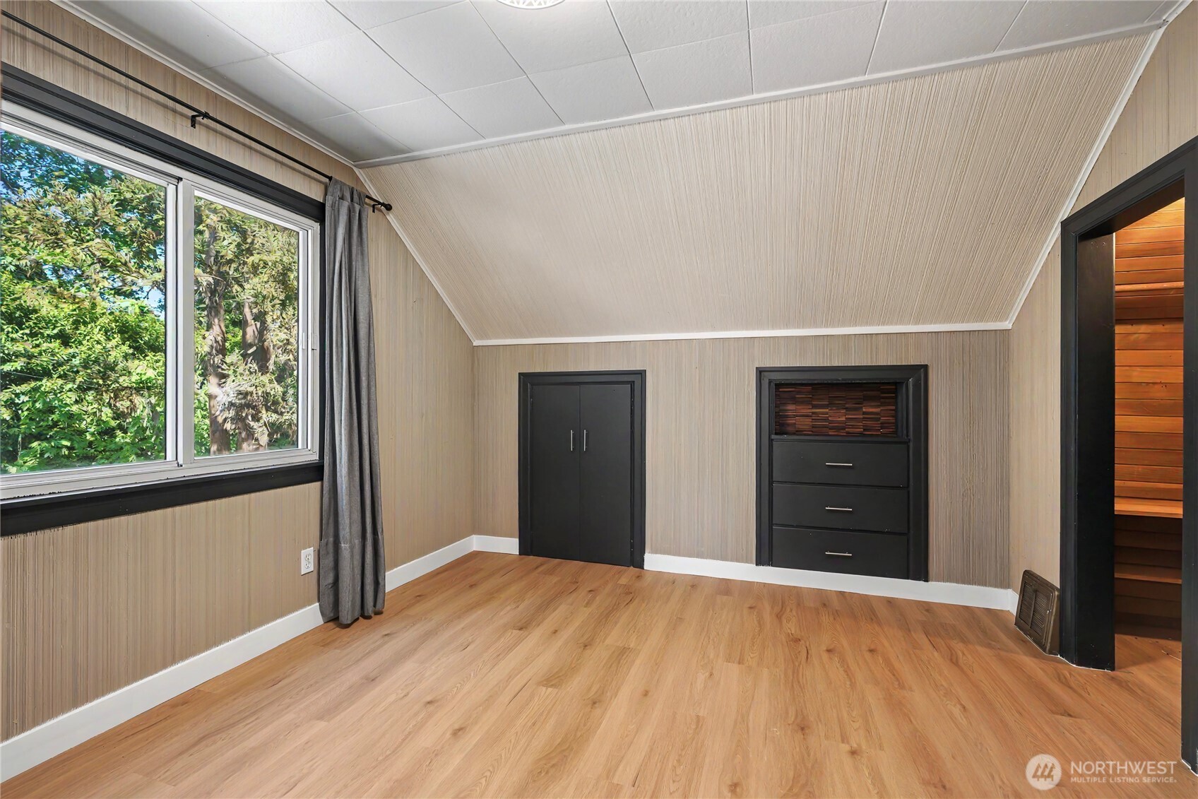 10106 16th Avenue S Seattle WA 98168