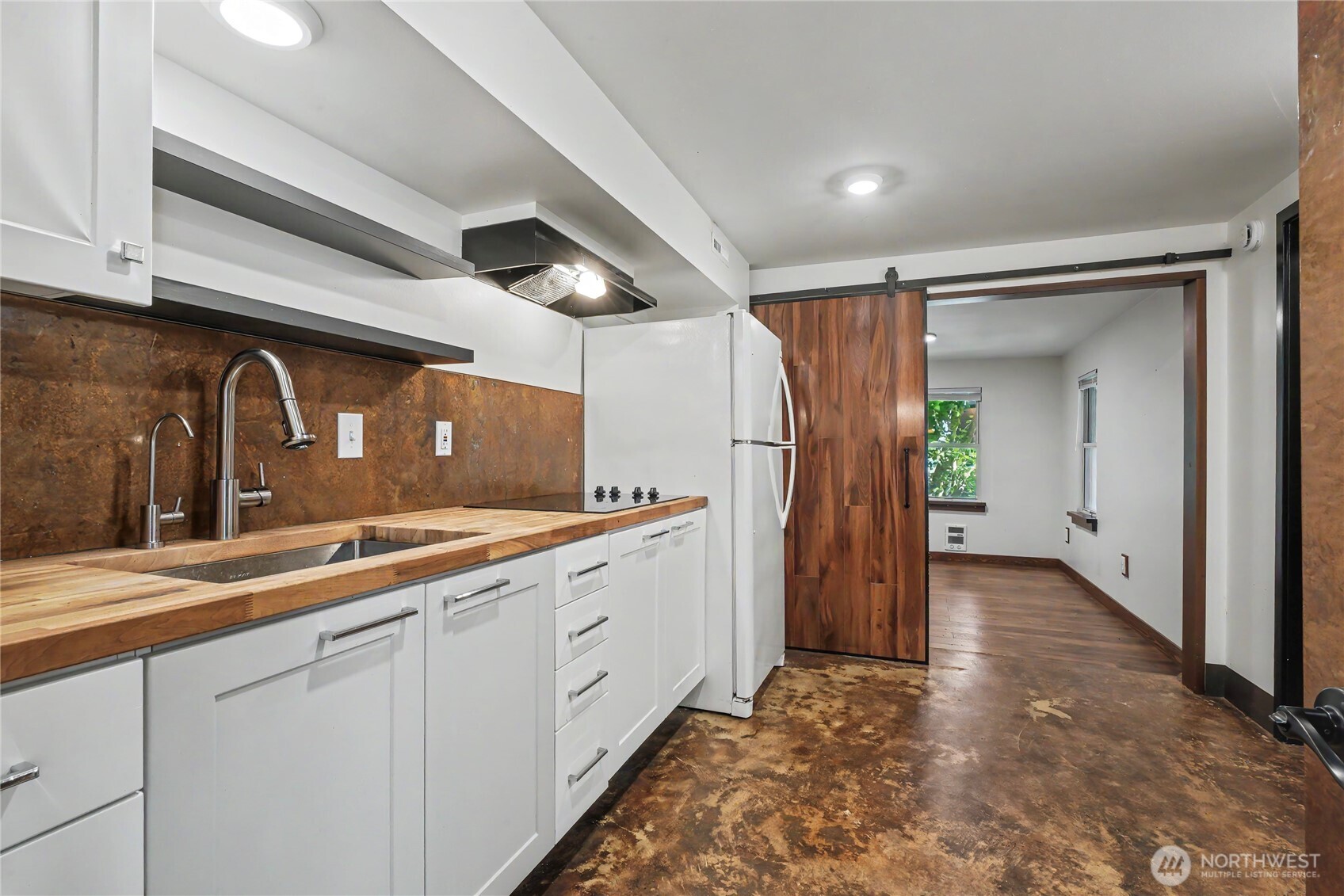 10106 16th Avenue S Seattle WA 98168