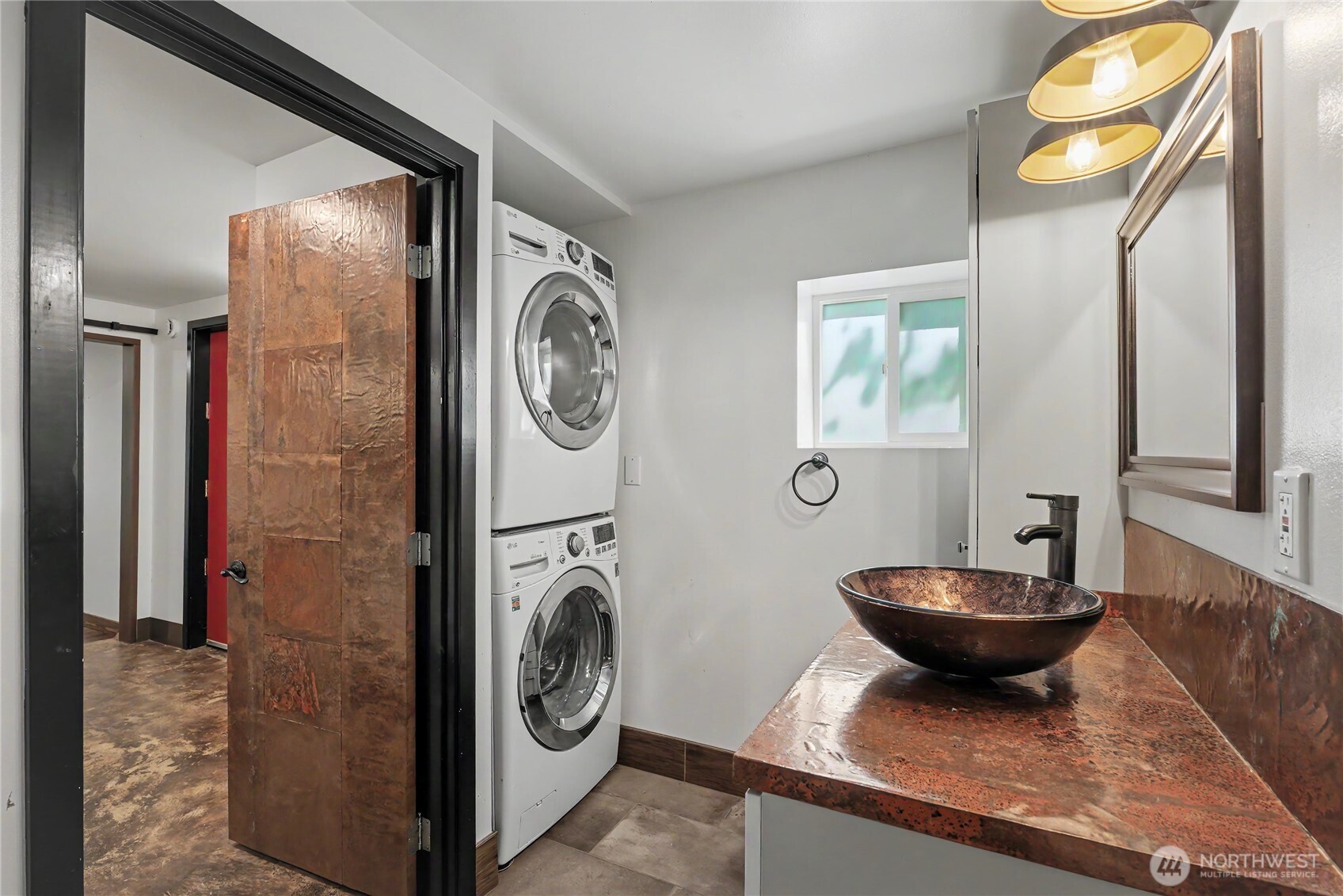 10106 16th Avenue S Seattle WA 98168