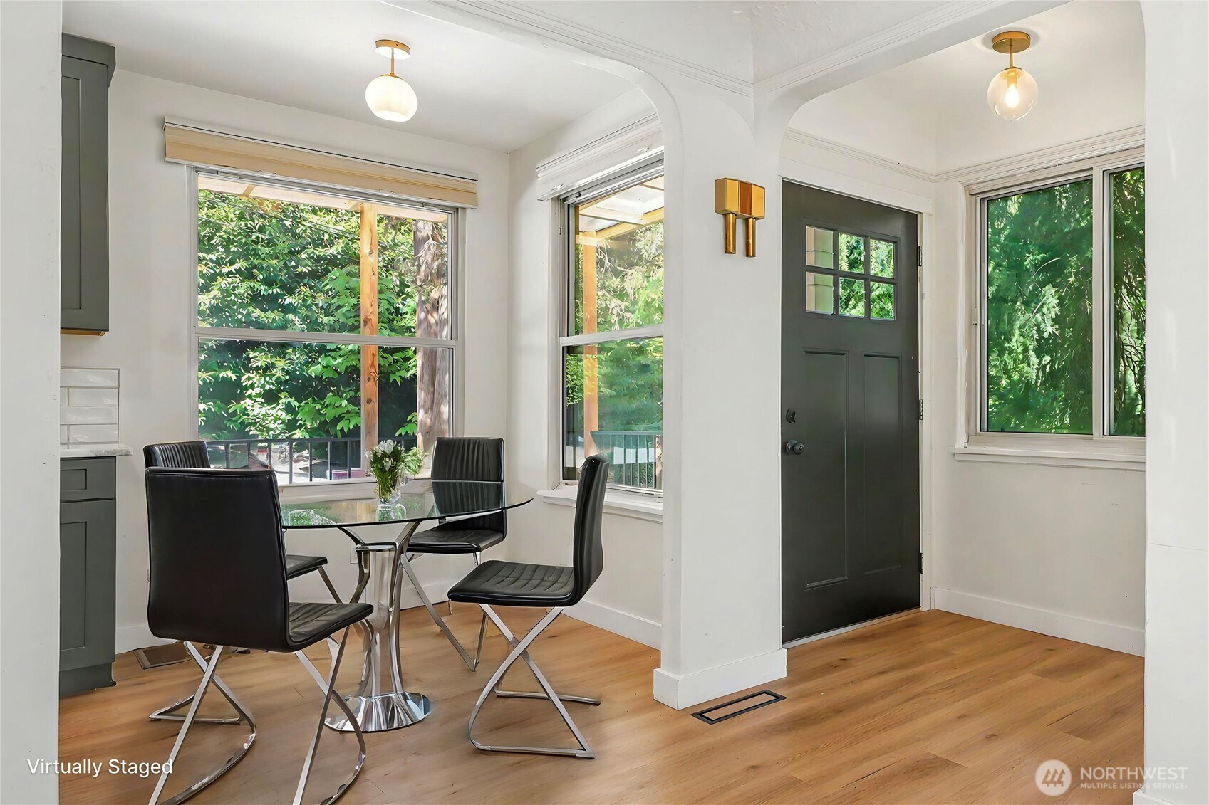 10106 16th Avenue S Seattle WA 98168