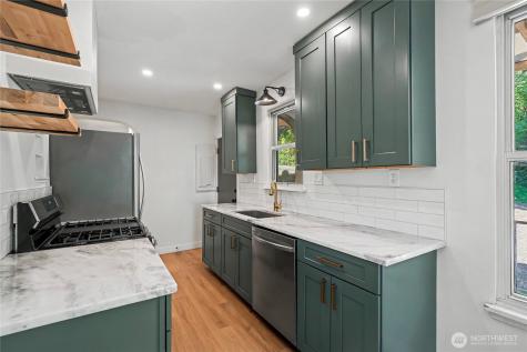 10106 16th Avenue S Seattle WA 98168