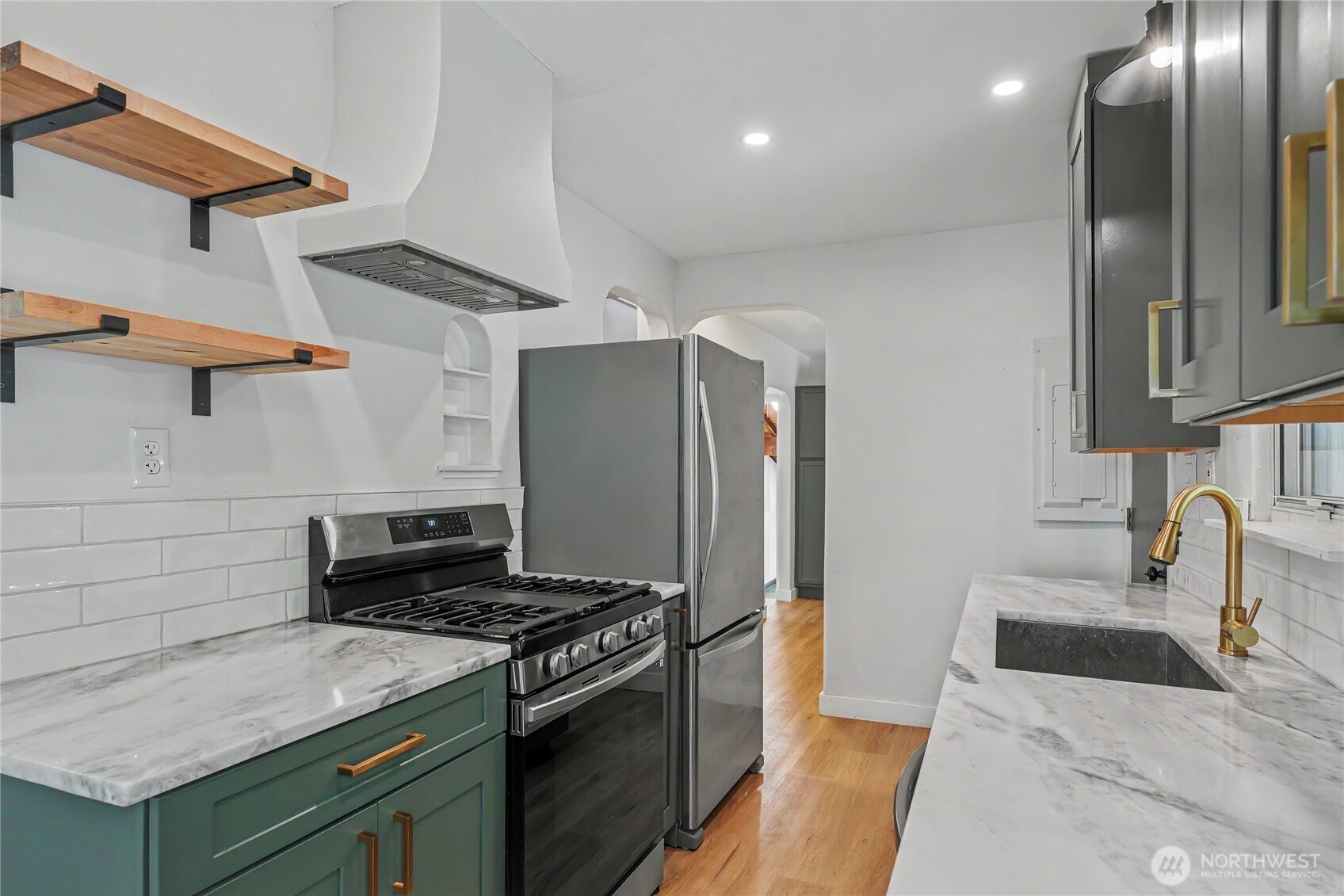 10106 16th Avenue S Seattle WA 98168