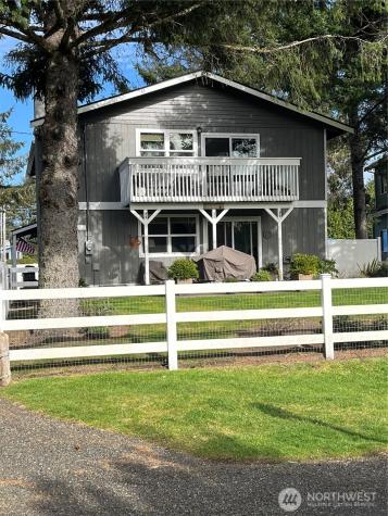 102 N Narwhal Loop NW Ocean Shores WA 98569