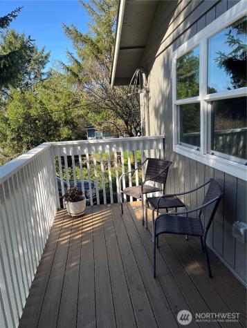 102 N Narwhal Loop NW Ocean Shores WA 98569