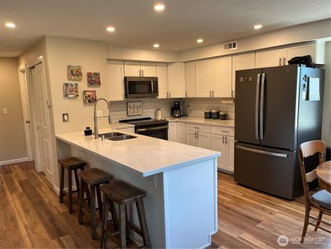 102 N Narwhal Loop NW Ocean Shores WA 98569