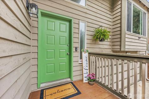 18818 79th Avenue Court E Puyallup WA 98375