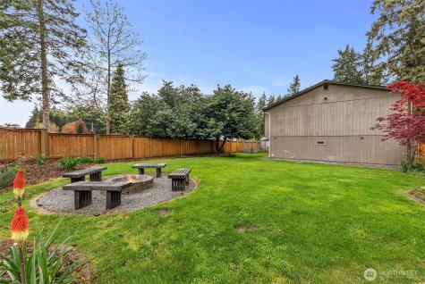 18818 79th Avenue Court E Puyallup WA 98375
