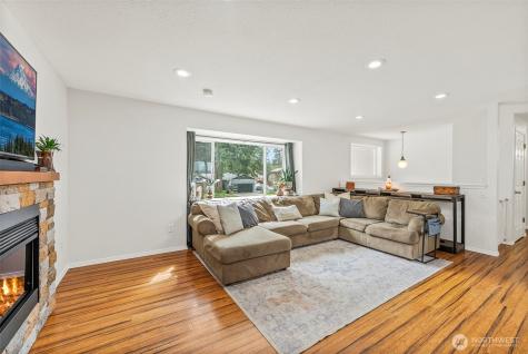 18818 79th Avenue Court E Puyallup WA 98375