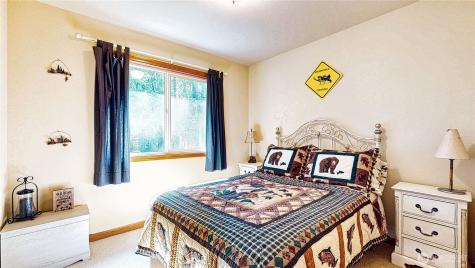 80 Evergreen Way Easton WA 98925