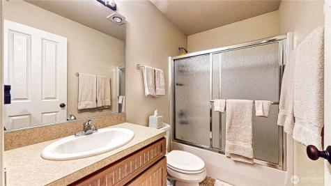 80 Evergreen Way Easton WA 98925