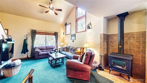 80 Evergreen Way Easton WA 98925