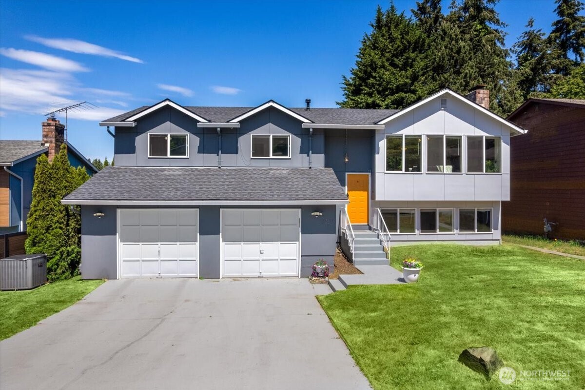 2802 NE 23rd Place Renton WA 98056