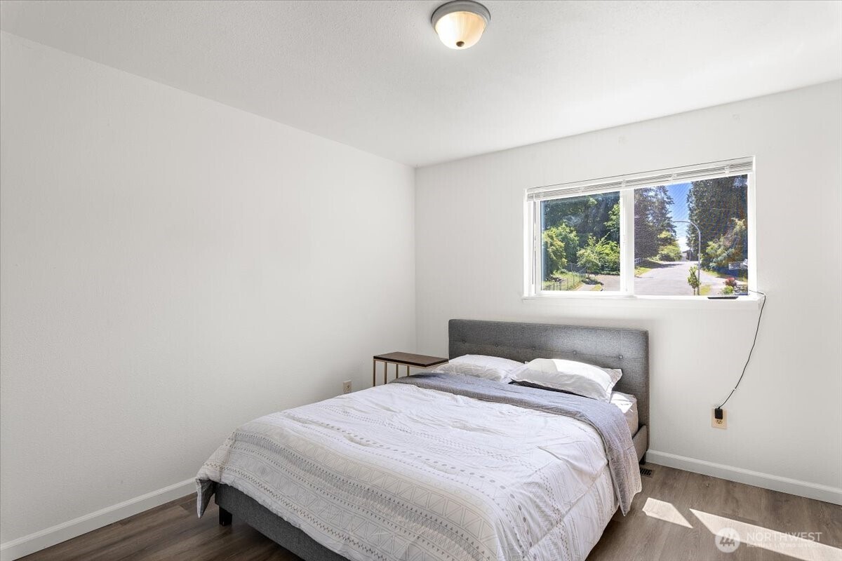 2802 NE 23rd Place Renton WA 98056