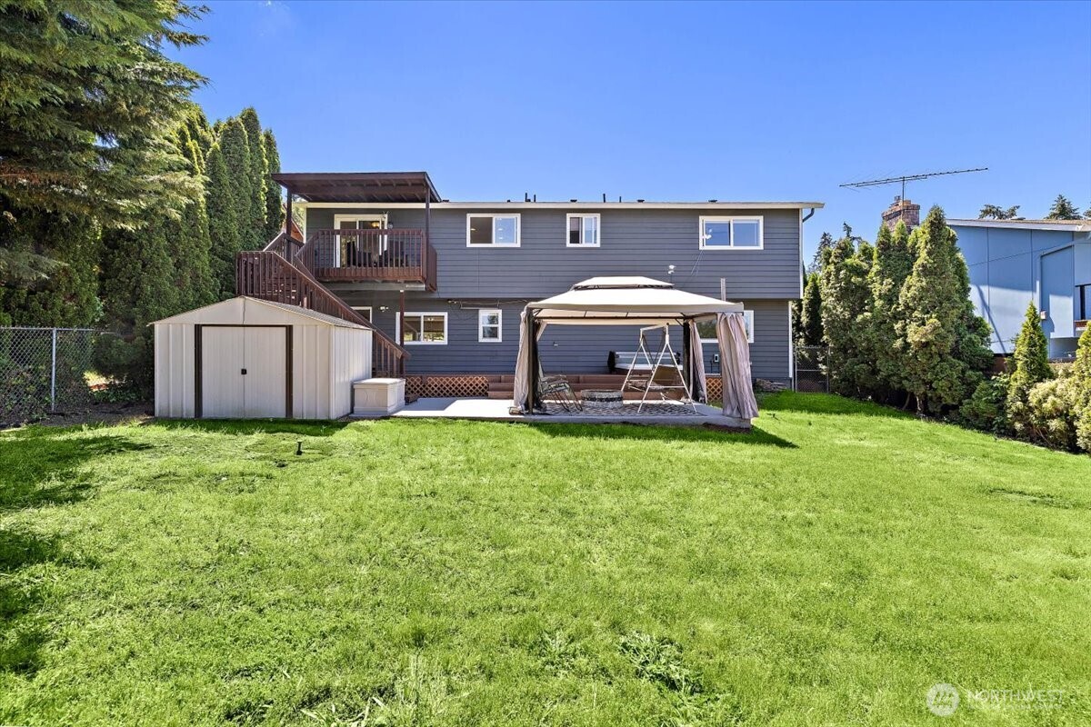 2802 NE 23rd Place Renton WA 98056