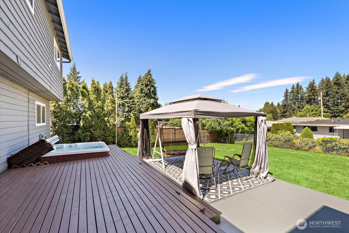 2802 NE 23rd Place Renton WA 98056