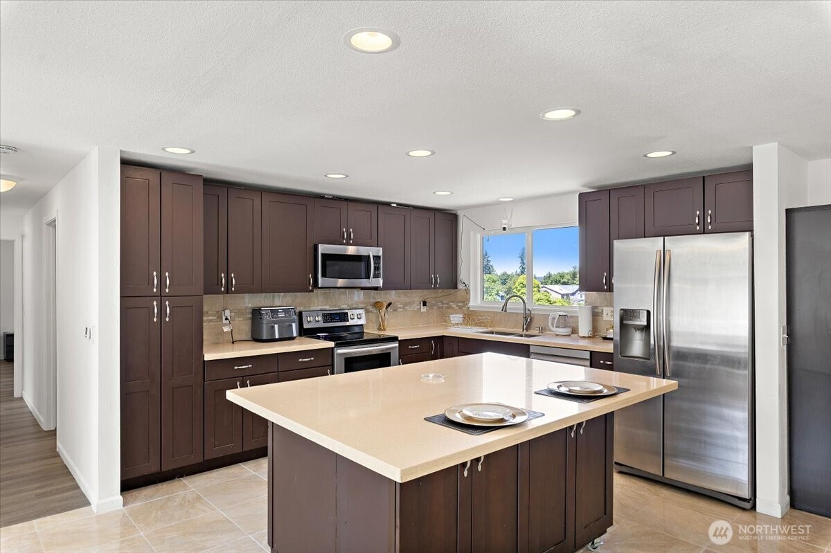 2802 NE 23rd Place Renton WA 98056